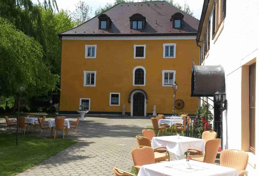 Hotel Schloss Fuchsmuehl Eksteriør billede