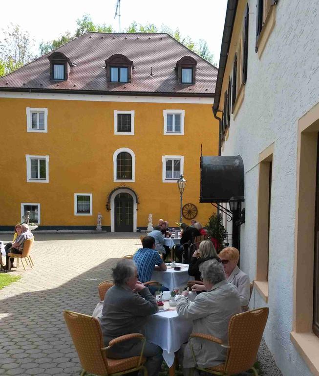 Hotel Schloss Fuchsmuehl Eksteriør billede